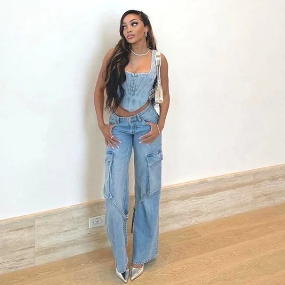 NWT ZARA Mid Rise Cargo Wide Leg Jeans Blue Size 6 - Picture 2 of 10